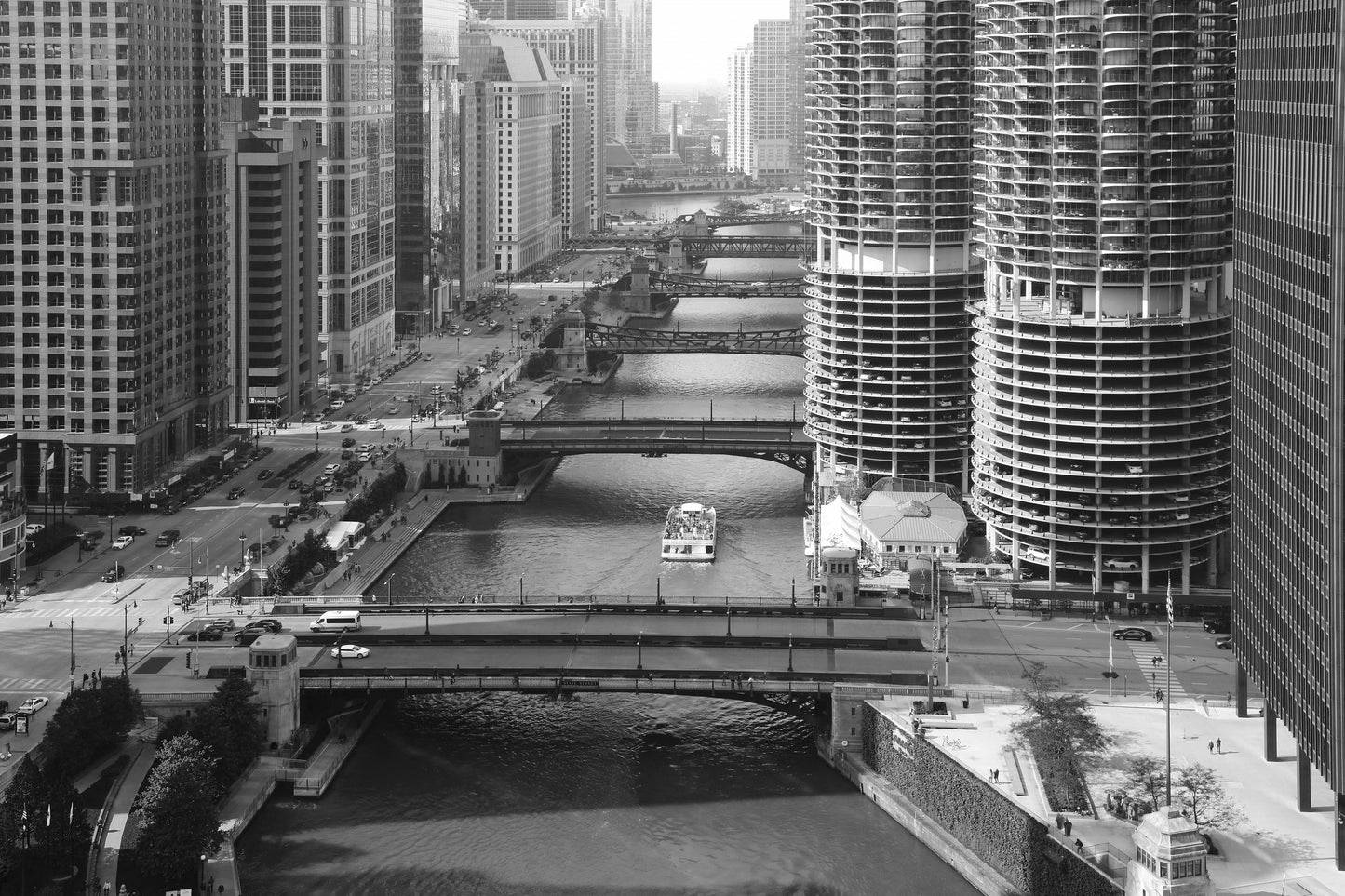 Chicago River wall art, Chicago photo, bridges and boat, city photography, large Illinois wall art, Chicago wall decor, 5x7 8x10 24x36 40x60