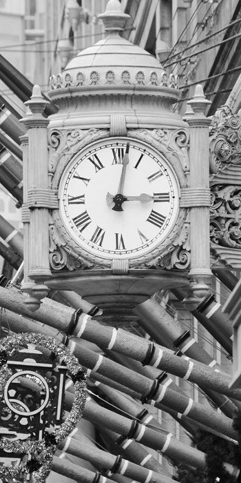 Chicago wall art, Marshall Fields clock photo print, Chicago photography, black and white artwork, poster or canvas, 5x7 8x10 to 32x48"